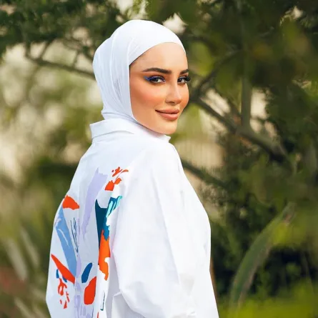 دلال الدوب - الصورة من حساب مدونة الموضة على إنستغرام