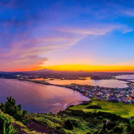 الاستمتاع بالطبيعة الخلابة في جزيرة جيجو