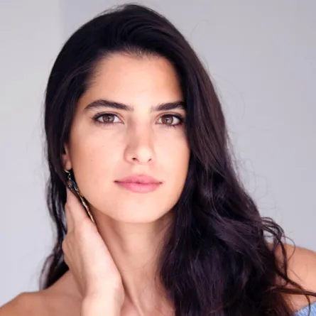 كارمن بصيبص - الصورة من صفحتها الرسمية على الفيس بوك