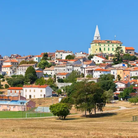 استريا هي واحدة من الوجهات الصيفية الجذابة في البحر الأدرياتيكي 