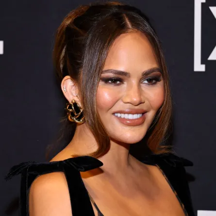 كريسي تيجن في مدينة نيويورك (Chrissy Teigen in New York City). مصدر الصورة: Theo Wargo/Getty Images/AFP