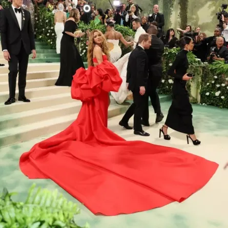 شاكيرا Shakira في حفل ميت غالا 2024 (مصدر الصورة: Dia Dipasupil / GETTY IMAGES NORTH AMERICA / Getty Images via AFP)