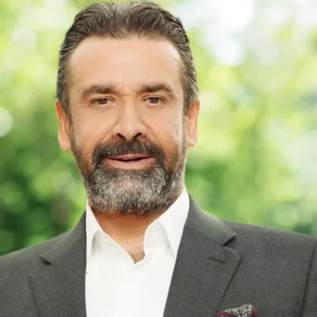 كريم عبد العزيز- الصورة من صفحته على فيسبوك