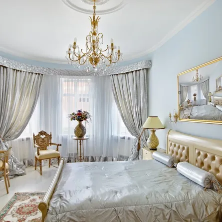 الفخامة بارزة في محتويات وديكور غرفة النوم الكلاسيكية