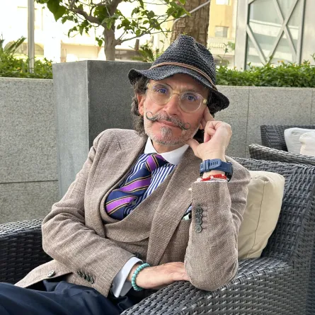 رائد الأعمال الإيطالي باولو تيرينزي أثناء تواجده في الرياض 