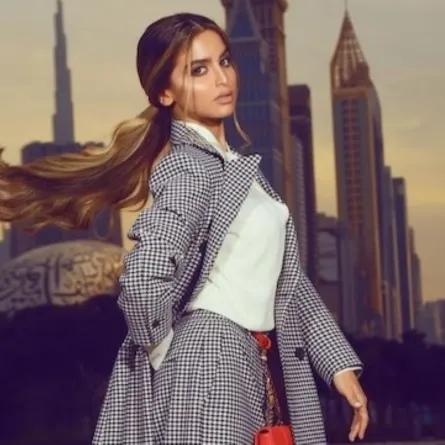 حلا الترك تعتمد إطلالات أنيقة - (الصورة خاصة بـ سيدتي من إنستغرام حلا الترك halamalturk)