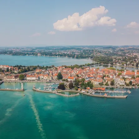 لينداو تقع على الجانب الشرقي من بحيرة كونستانس