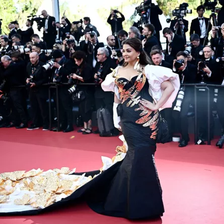أيشواريا راي Aishwarya Rai Bachchan في مهرجان كان السينمائي 2024 (مصدر الصورة LOIC VENANCE / AFP)