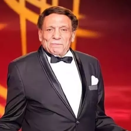 عادل إمام-  الصورة من صفحته الرسمية على "فيسبوك"