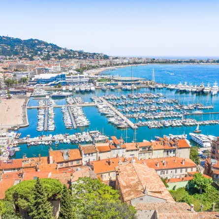 إطلالة على مدينة كان