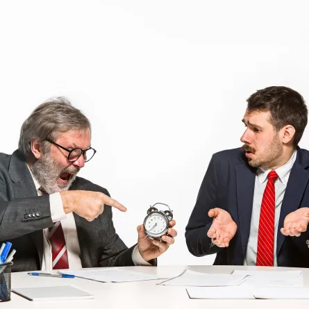  استراتيجيات حل النزاعات في العمل والتي تعزز التعاون والثقة بين أفراد الفريق