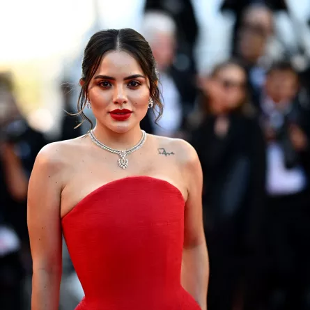 سامادي زينديخاس بمجوهرات ألماس من ميسيكا في مهرجان كان 2024 (مصدر الصورة: LOIC VENANCE/ AFP)