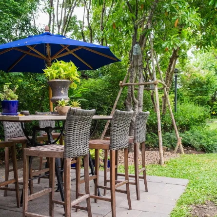 مظلة خارجية زرقاء