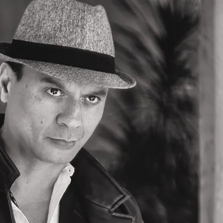 عباس أبو الحسن- الصورة من صفحته على إنستغرام