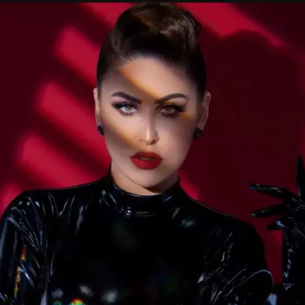 مي سليم تتعرض لحادث سير مروع وهروب السائق المتهم