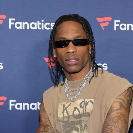 ترافيس سكوت في فندق كوزموبوليتان لاس فيغاس في لاس فيغاس، نيفادا (Travis Scott at The Cosmopolitan of Las Vegas in Las Vegas, Nevada). مصدر الصورة: Ethan Miller/Getty Images/AFP