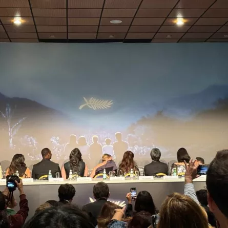 ختام مهرجان كان 2024: لجنة تحكيم المسابقة الرسمية يديرون ظهورهم للصحفيين لهذا السبب!!