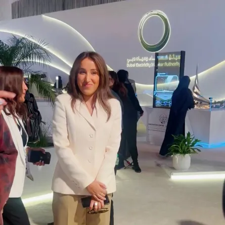 الأستاذة جمانا الراشد الرئيسة التنفيذية للمجموعة السعودية للأبحاث والإعلام خلال زيارتها إلى المنتدى