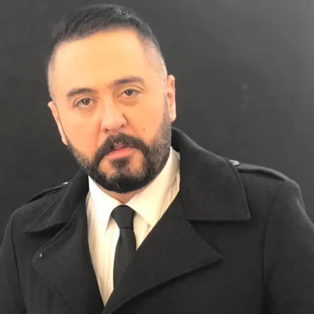 عمرو عبد العزيز الصورة من حسابه الرسمي على الفيسبوك