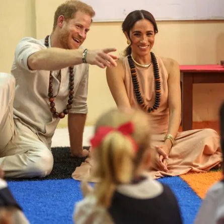الأمير هاري وميغان ماركل Prince Harry, Duke of Sussex, and Britain's Meghan في نيجيريا (مصدر الصورة:  Kola SULAIMON / AFP)