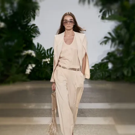 بنطلون من جيني Genny - الصورة من Launchmetrics/Spotlight ©