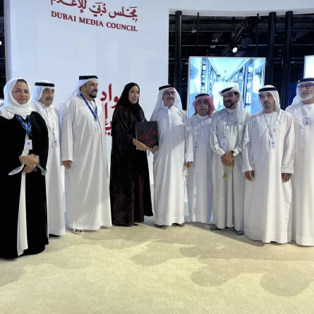 مجلس دبي للإعلام يطلق كتاب "‎رواد إعلام دبي". الصورة من حساب نادي دبي للصحافة على منصة x