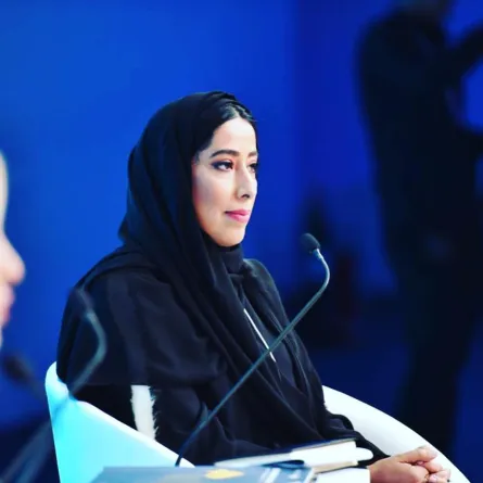 منى المري -مصدر الصورة حسابها الرسمي على إنستغرام