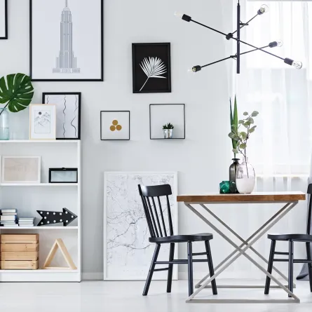 غرفة طعام صغيرة