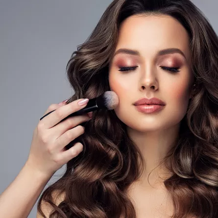 مكياج ثابت في الصيف 