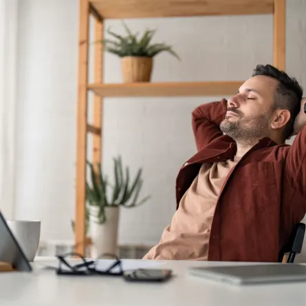 الوظيفة  المناسبة للشخص المنفتح على الغير