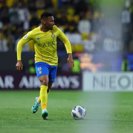 أيمن يحيى يتألق في نهائي كأس الملك ويحصد إشادة واسعة من الجمهور - الصورة من حساب نادي النصر على إكس