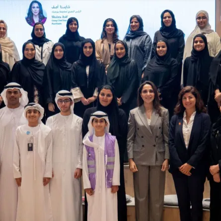 تنظيم جلسة حوارية بعنون  "مسيرة المرأة الإماراتية" - الصورة من مكتب أبوظبي الإعلامي