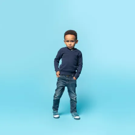 صورة طفل نحيل