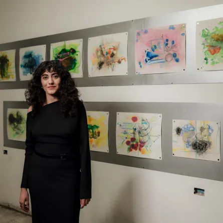 الفنانة التشكيلية كرستين صافتلي