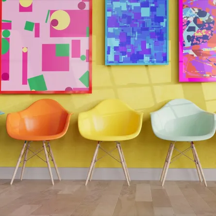 كراس بلاستيكية ملونة