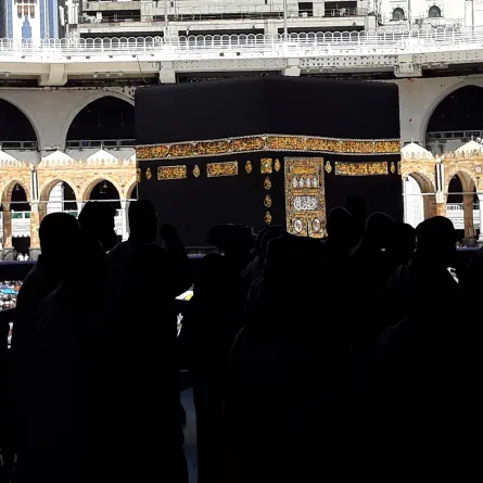  تبرز رحلات الحج كواحدة من أعمق وأروع التجارب الإنسانية - (الصورة من AFP : FETHI BELAID)