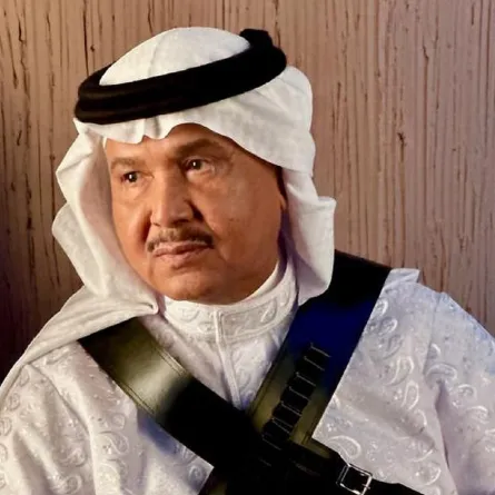 دويتو عفوي بين الفنان محمد عبده‬ والفنانة آمال ماهر‬ أثناء اتصالها للاطمئنان على صحته