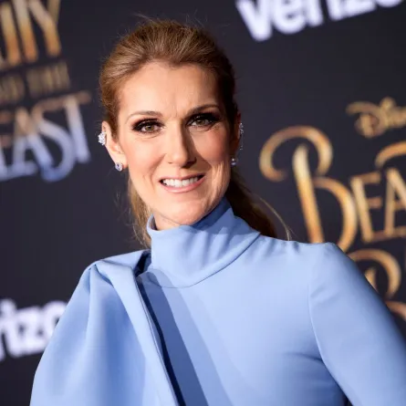 سيلين ديون في مسرح إل كابيتان في هوليوود، كاليفورني (Celine Dion at El Capitan Theatre in Hollywood, California). مصدر الصورة: VALERIE MACON / AFP