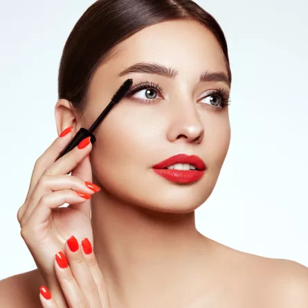 أفضل أنواع الماسكرا المقاومة للماء 