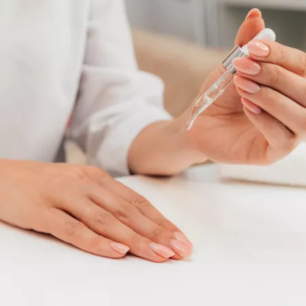 فوائد زيت الزيتون والثوم للأظافر