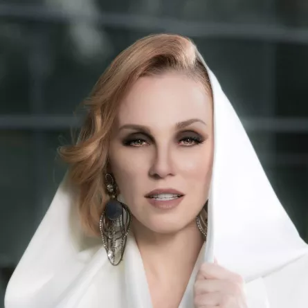 شيرين رضا من جلسة تصوير خاصة لسيدتي