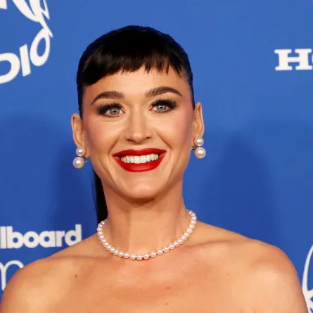 كاتي بيري في مسرح يوتيوب في إنجليوود، كاليفورنيا (Katy Perry at the YouTube theatre in Inglewood, California). مصدر الصورة: Michael Tran / AFP