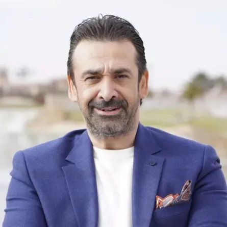 كريم عبد العزيز - الصورة من صفحته على فيسبوك