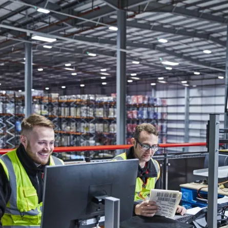 تدير شركة GXO للخدمات اللوجستية أكثر من 970 منشأة ويعمل بها أكثر من 130,000 موظف على مستوى العالم