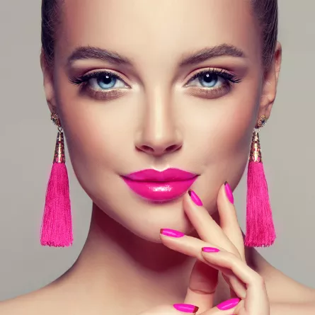 ألوان أحمر شفاه وردي