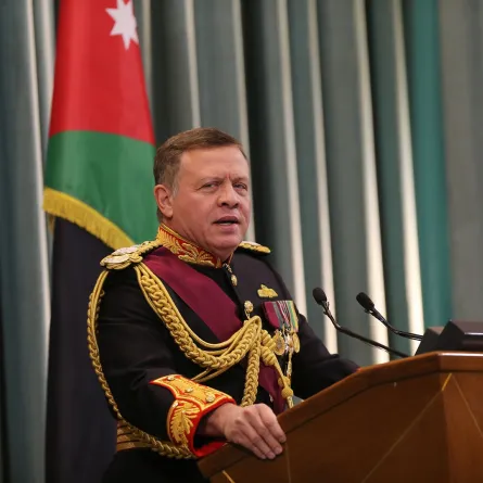 الملك عبد الله الثاني يحضر الافتتاح الرسمي للبرلمان في 7 نوفمبر 2016، في عمان، الأردن (مصدر الصورة: Jordan Pix/ Getty Images) 