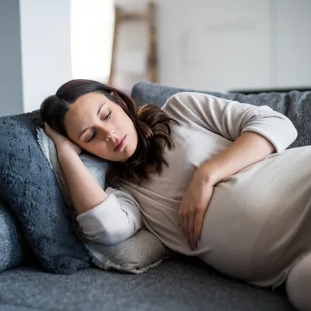 صورة حامل تشعر بالتعب