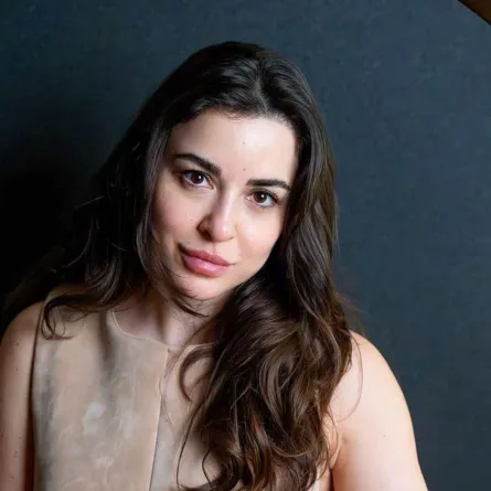 سارة أبي كنعان الصورة من حسابها على الفيس بوك