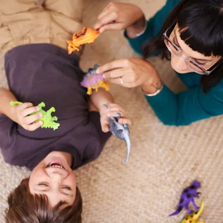 صورة ام وابنها