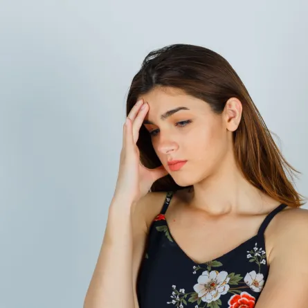 سيدة منزعجة